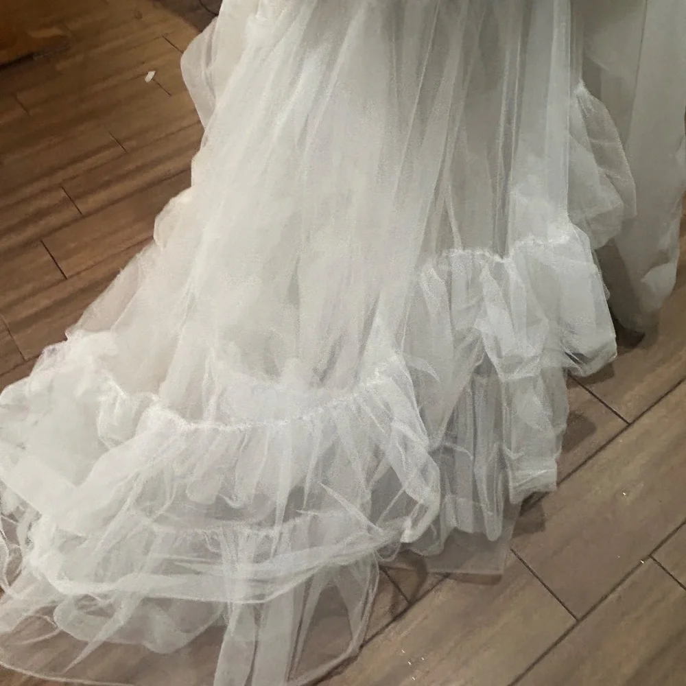 Amalia Carerra Bridal Gown Size 14 - Picture 14 of 16